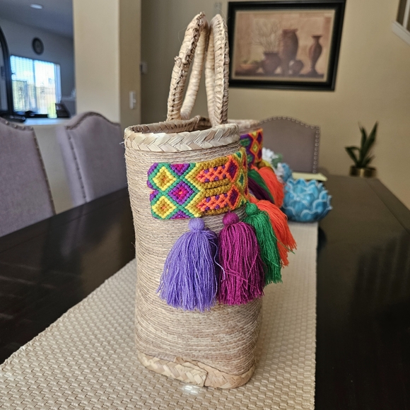 Colorful Woven Tote Bag with Tassels - Picture 3 of 6